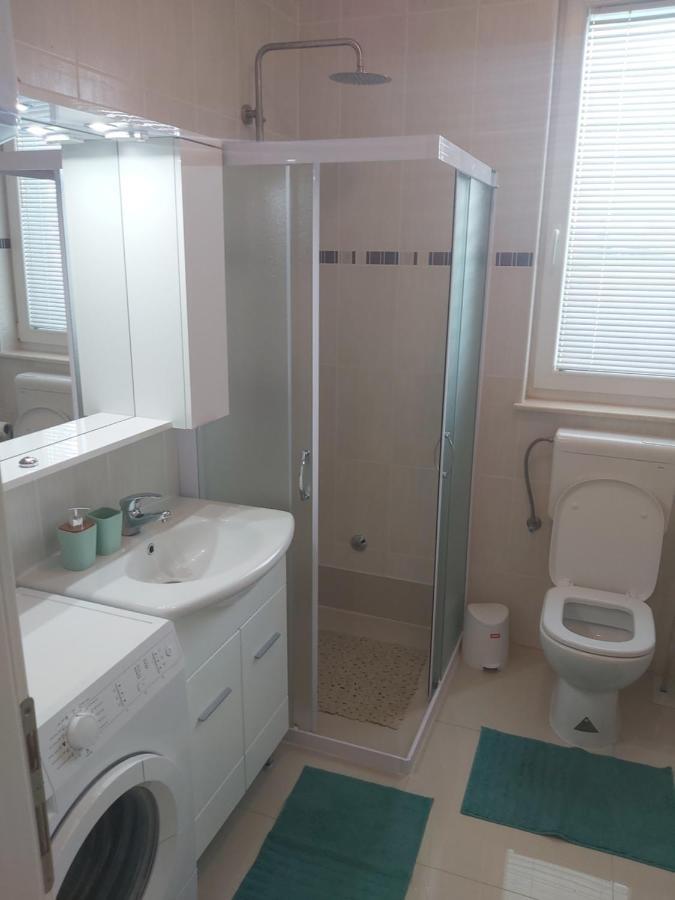 Apartment Adrijana โนวาลยา ภายนอก รูปภาพ